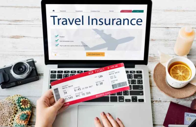 10Life tana tunatar da ku game da ra'ayoyi guda uku da aka saba amfani da su game da siyan inshorar tafiya.