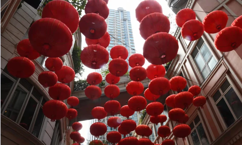 Hukumar Yawon Bude Ido ta Hong Kong tana sa ran ƙungiyoyin yawon buɗe ido 2,200 na babban yankin za su ziyarci Hong Kong a lokacin makon Zinare na Sabuwar Shekarar Lunar.