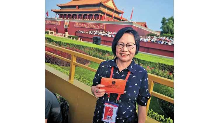 Manyan Abubuwa 10 da Al'ummar Kasuwanci ta Hong Kong Za Ta Mayar da Hankali A Kai a 2025 | Ip Shun-hing, Shugabar Ƙungiyar Mata ta Hong Kong: Ƙarfin Ƙasa, Iyalai Masu Arziki, da Al'umma Mai Jituwa Zuwa Gare Mu